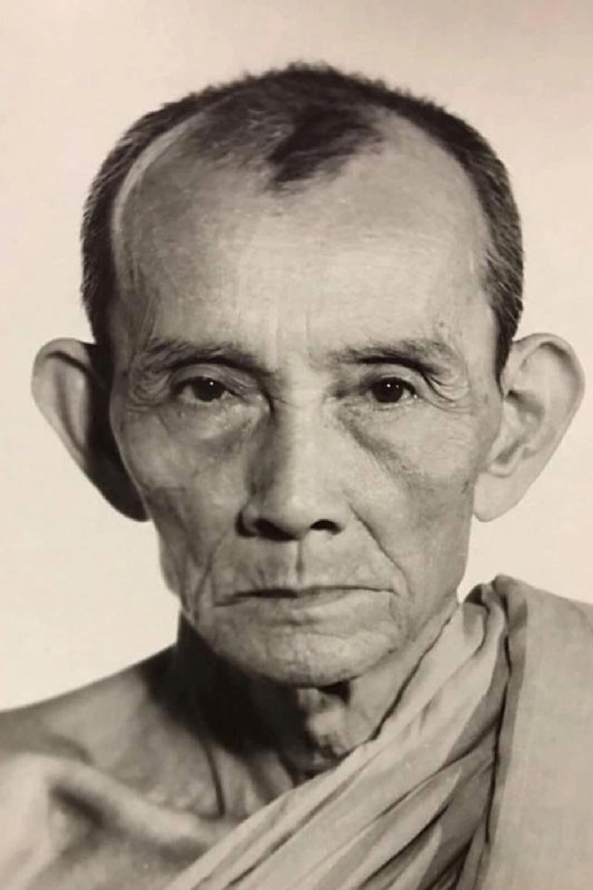 5 คาถา ที่ สายมู ต้องรู้ แคล้วคลาด คงกระพัน สำหรับเสริมสิริมงคล