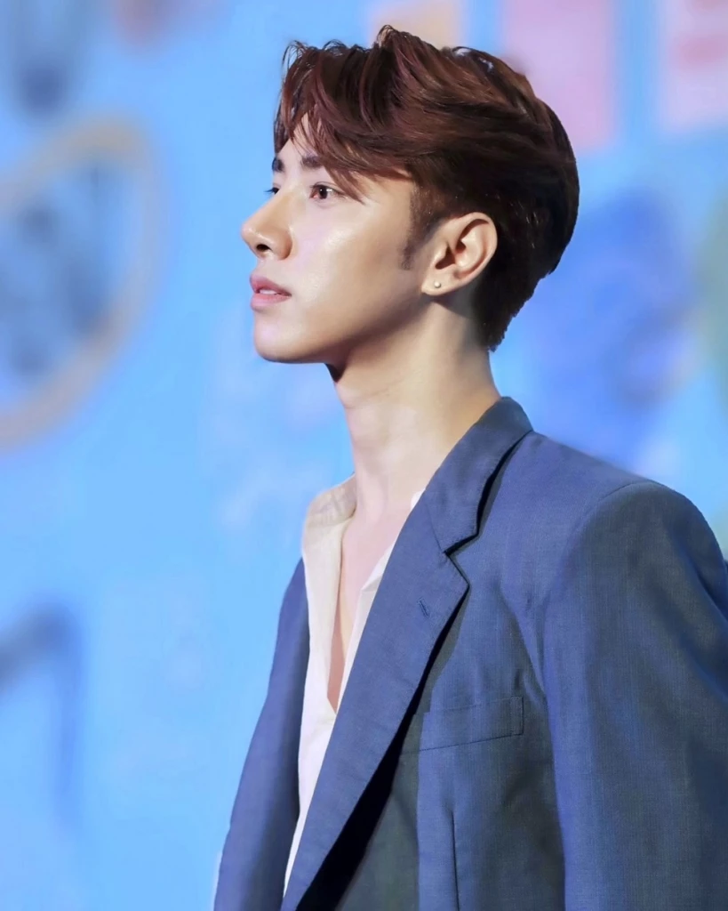 เปิดวาร์ปดาวรุ่ง 