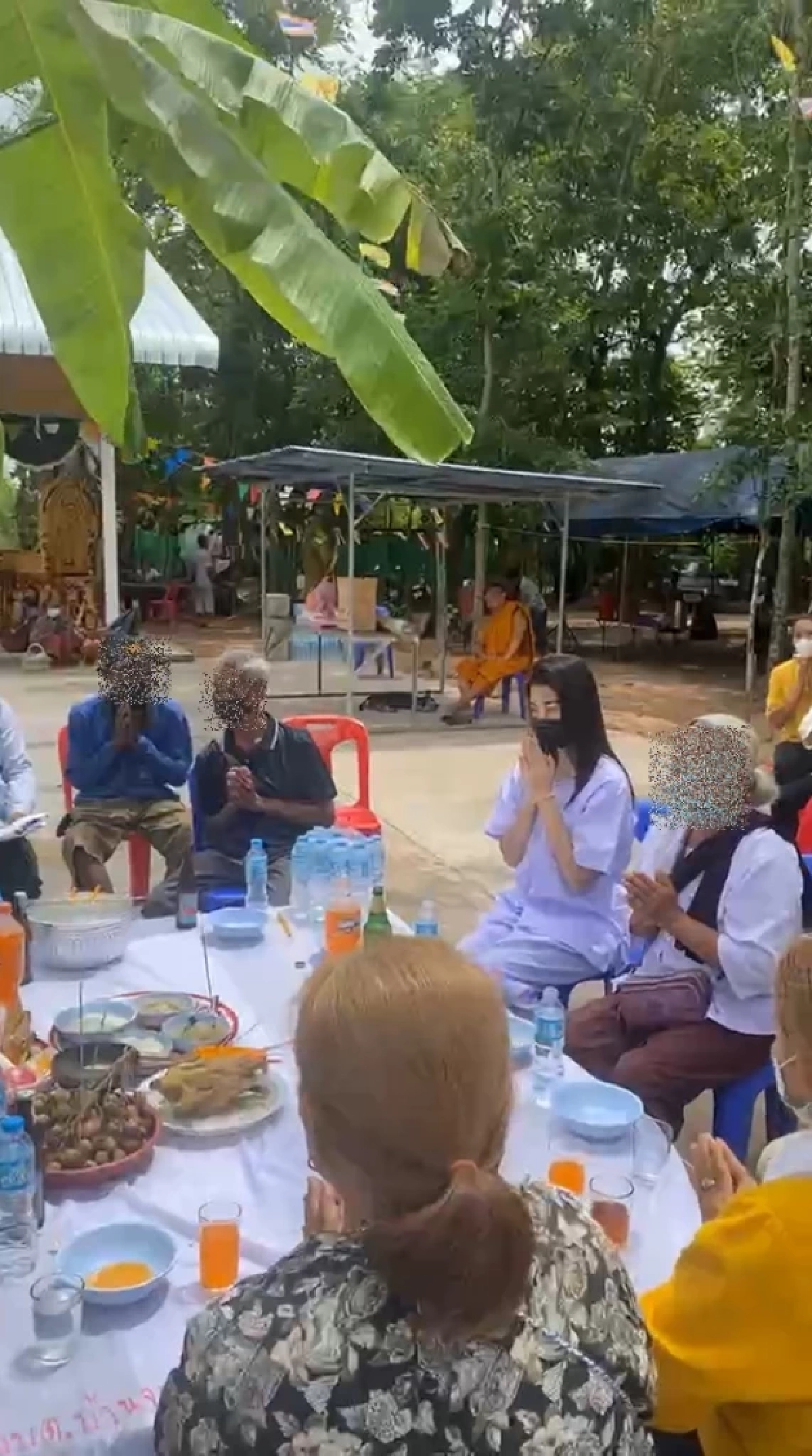 ฮือฮา จิตอาสาคนดัง จัด "งานศพ" ให้ตัวเอง สวดจริง เผาจริง