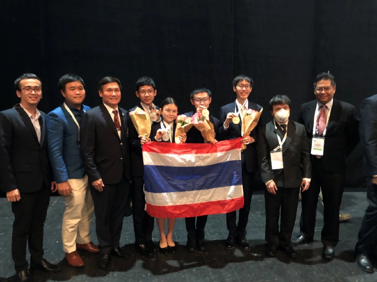 ไม่ธรรมดา "เด็กไทย" สร้างชื่อ กวาด 2 ทอง 2 เงิน "ชีววิทยาโอลิมปิก"