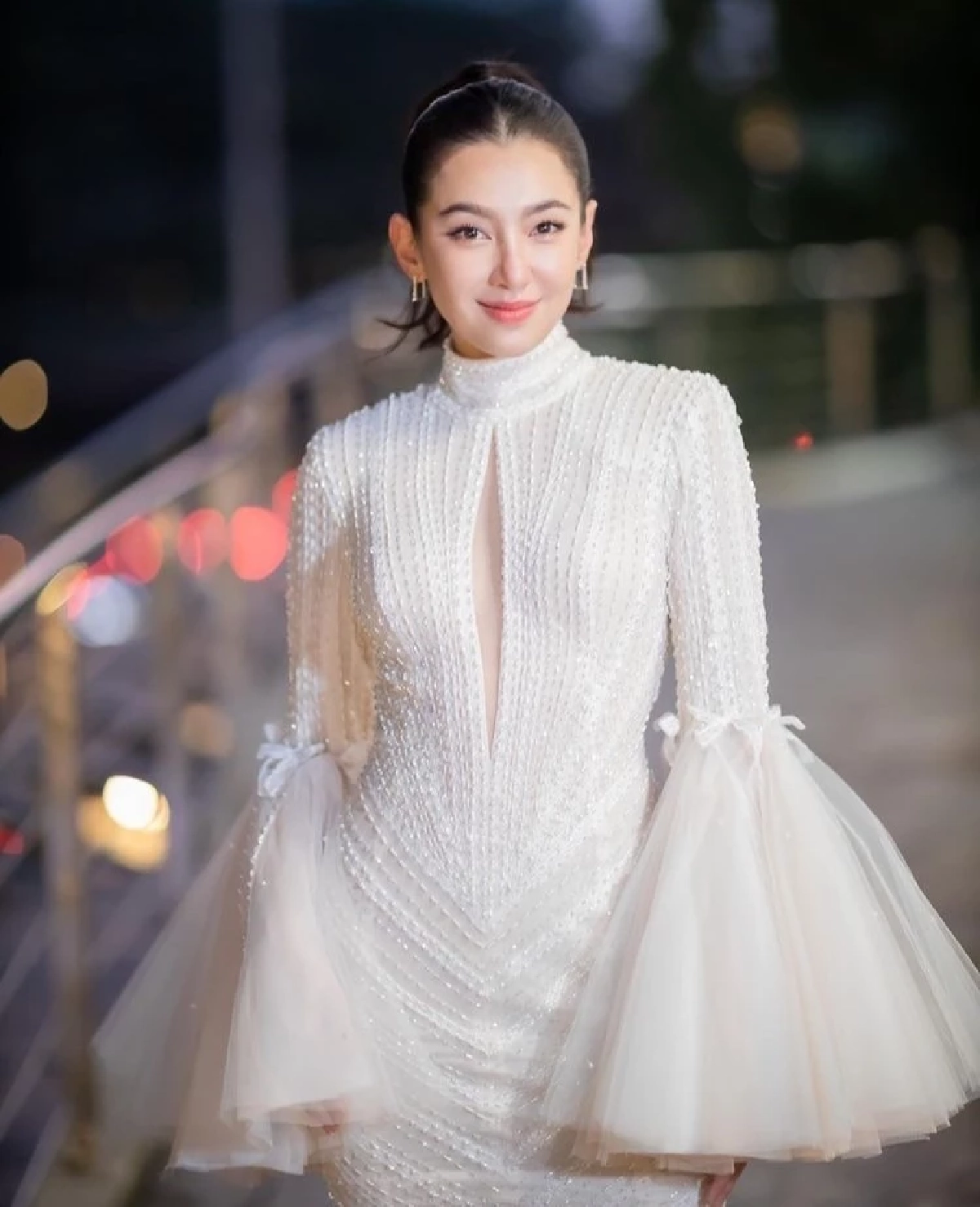 ฮอตมาก โสดแล้ว "เบลล่า ราณี" ยอดฟอล IG พุ่งกระฉูด 2 แสน ครองอันดับ 2 ของประเทศ