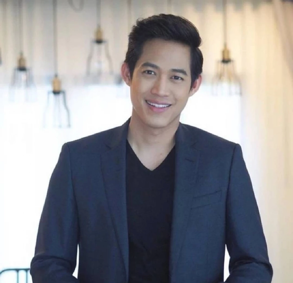 ตู่ ภพธร