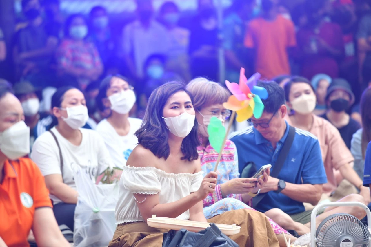 "ผู้ว่าฯ" "ชัชชาติ" แวะเที่ยวงาน “บางกอก กำลังดี...ที่ฝั่งธน”