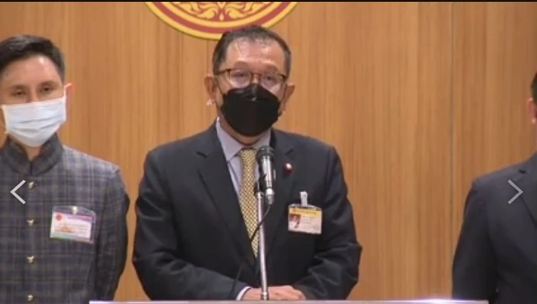 จวกประธาน "ชมรมแทพย์ชนบท" ไร้มารยาท วิจารณ์ "กัญชา"