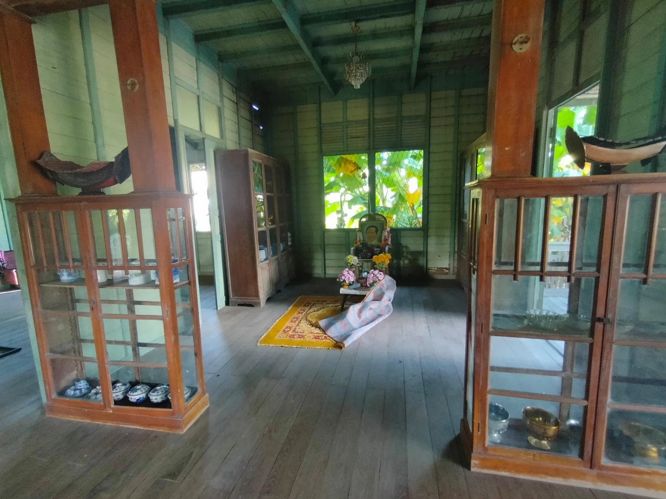 เที่ยว บ้านขุนพิทักษ์บริหาร ในวันที่ไม่ใช่ที่ ล่าท้าผี