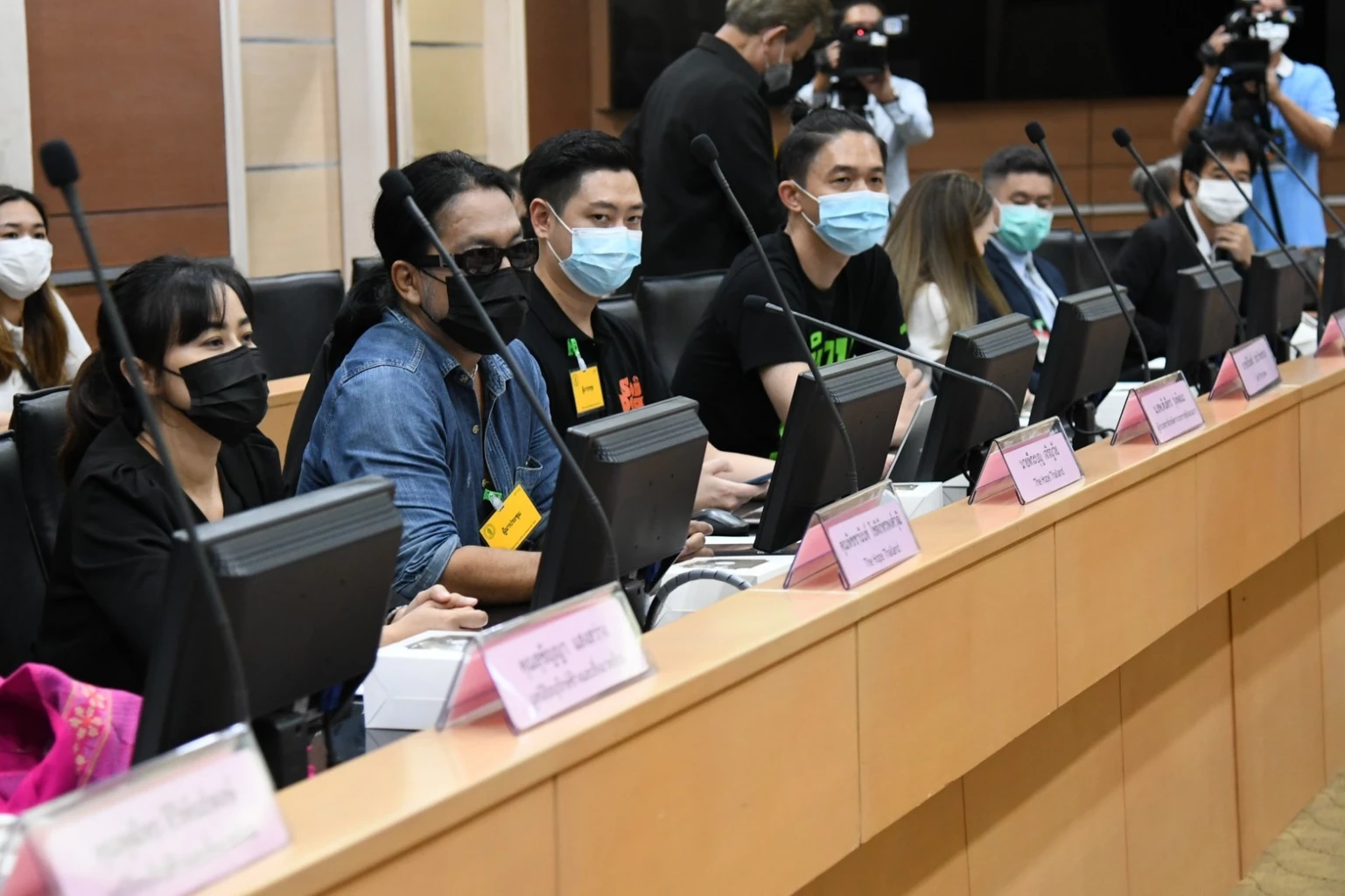 ภาพ "ชัชชาติ" ประชุมร่มภาคัเครือข่ายแก้ปัญหา "สนัข" และ "แมว" จรจัด