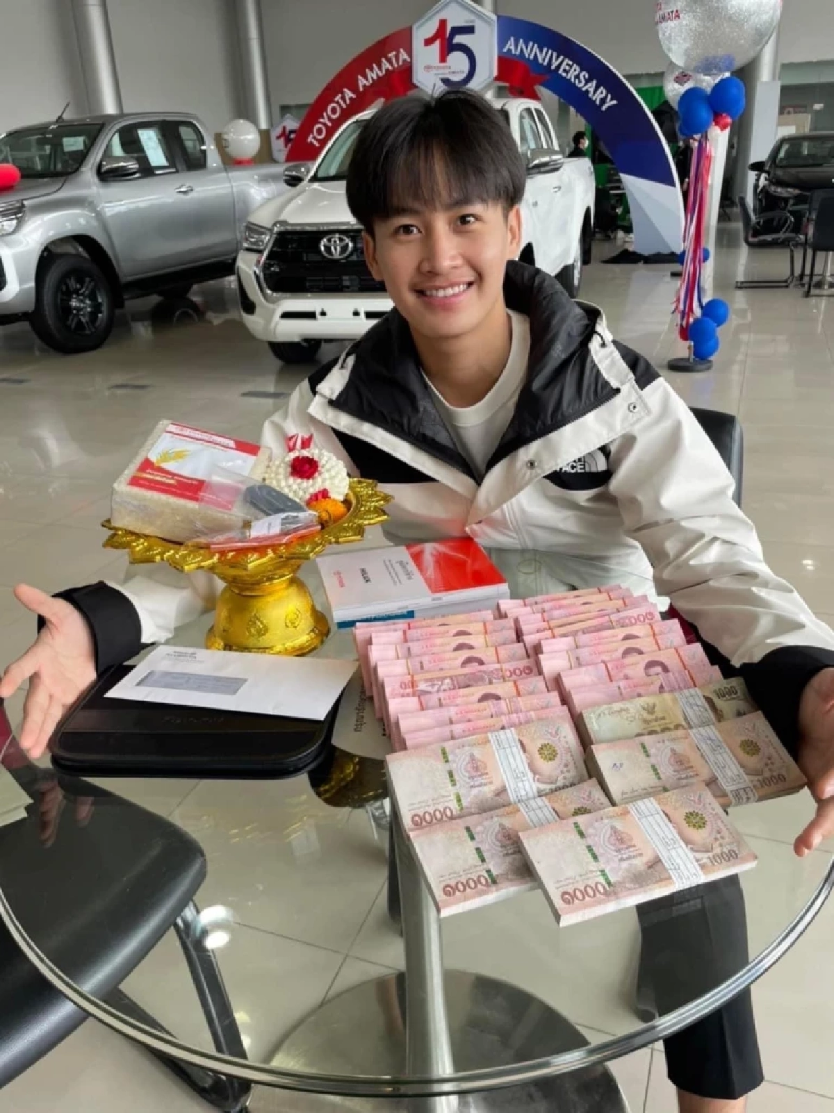 เลขเด็ด 16/7/65 รถใหม่ "ต้าวหยอง"  ป้ายแดง 4 ตัว ขอบคุณทุกคนที่ทำให้มีวันนี้