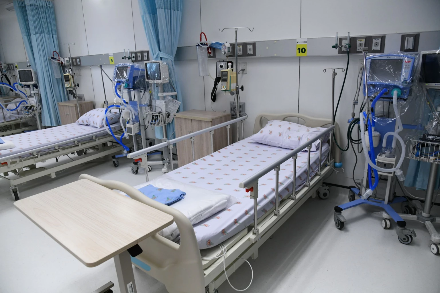 "ชัชชาติ" ให้กำลังใจบุคลากรทางการแพทย์ช่วงหยุดยาว พร้อมติดตาม"โควิด-19"