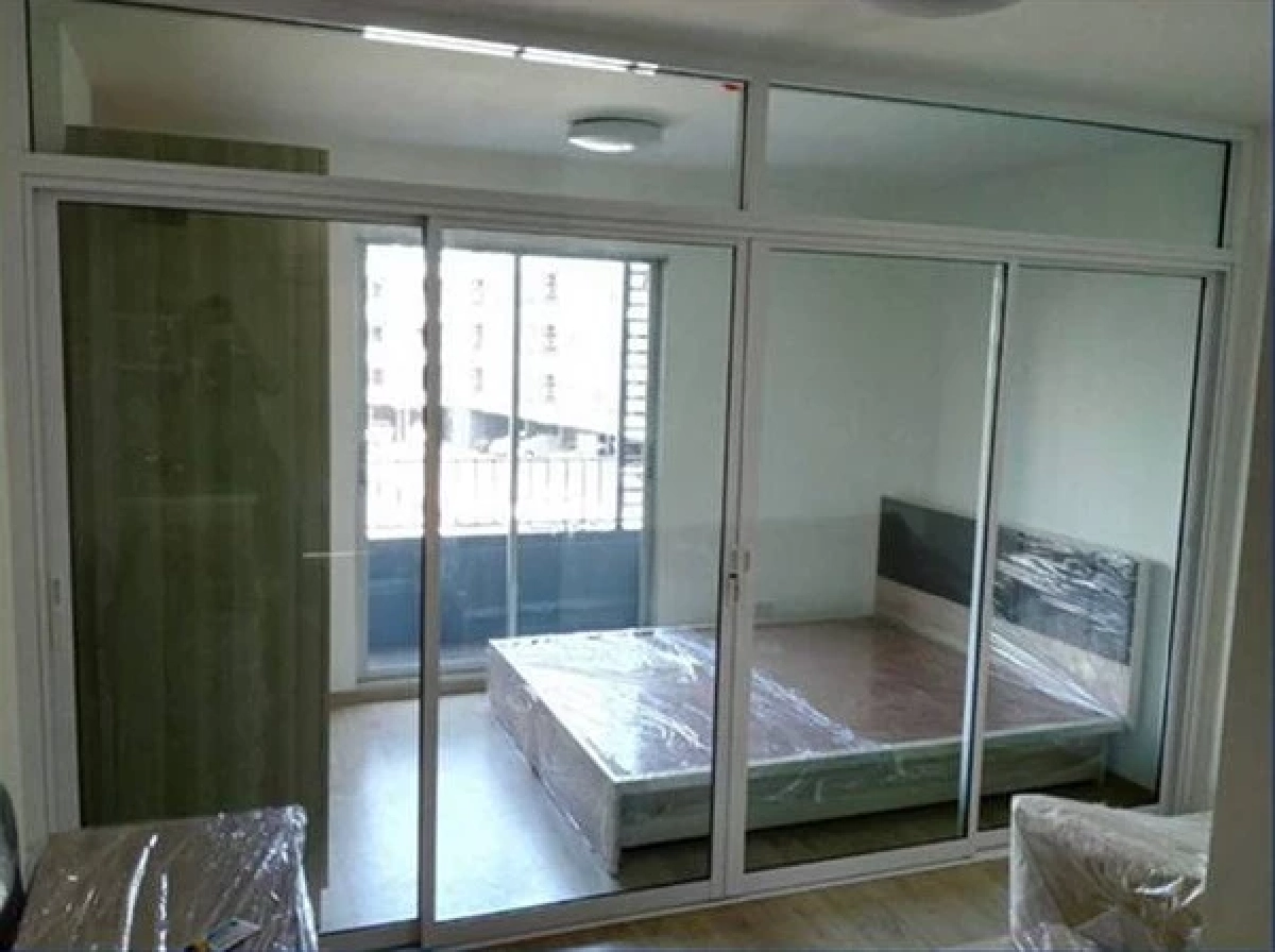 "สาว" สงสัย คอนโดชอบใช้กระจกใสกั้นห้องนอน งานนี้ชาวเน็ตตอบสนั่น