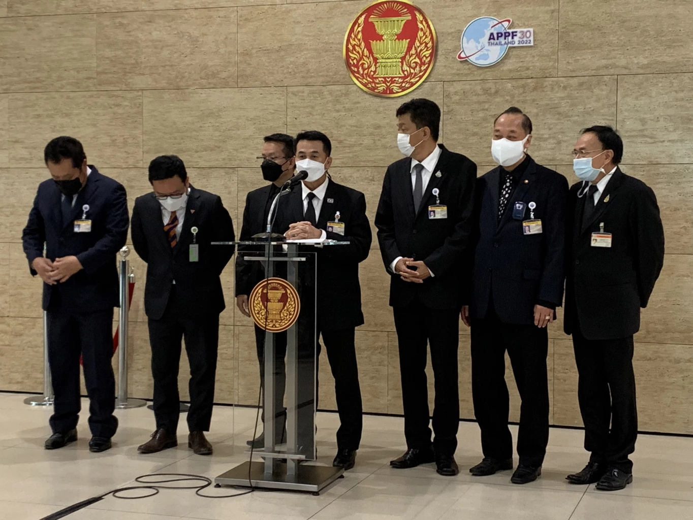 พรรคร่วมฝ่ายค้านแถลงข่าวหลังทราบคำสั่งศาลรัฐะรรมนูญ