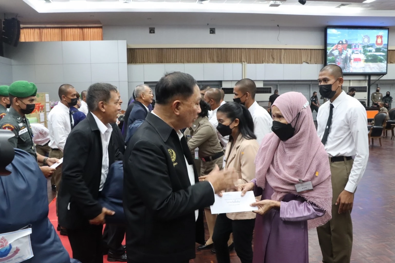 ‘พล.ต.อ.อดุลย์’ ลั่น "เราไม่ทิ้งกัน" ลุยสร้างขวัญกำลังใจ ตำรวจชายแดนใต้