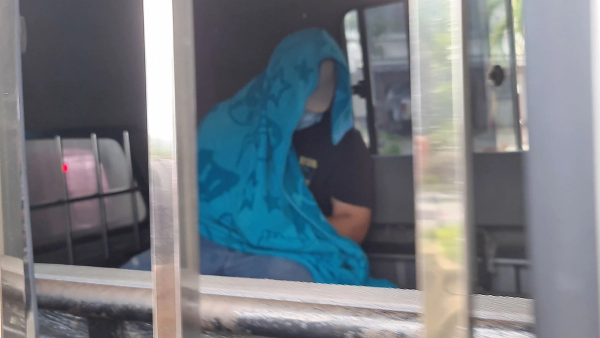 ตร.คุมเสี่ยบี MountainB ฝากขังศาลจังหวัดพัทยา 