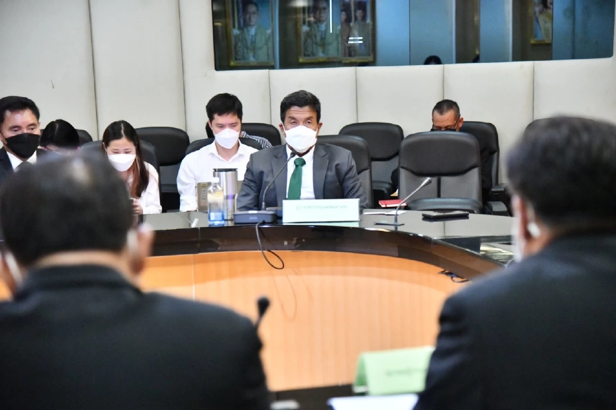 "กทม."หารือผู้ประกอบการรถบัส พร้อมช่วยกระตุ้นเศรษฐกิจ