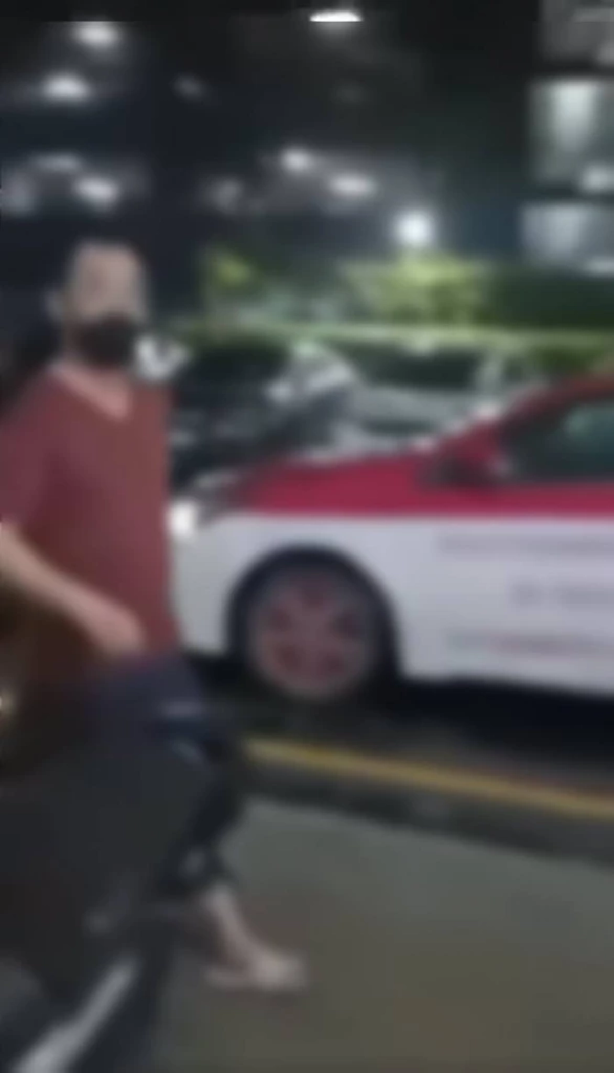 "ตำรวจ" สุดหัวร้อน โดนยามคอนโด ล็อกล้อ ลั่นรับเสด็จไม่ทัน ใครรับผิดชอบ