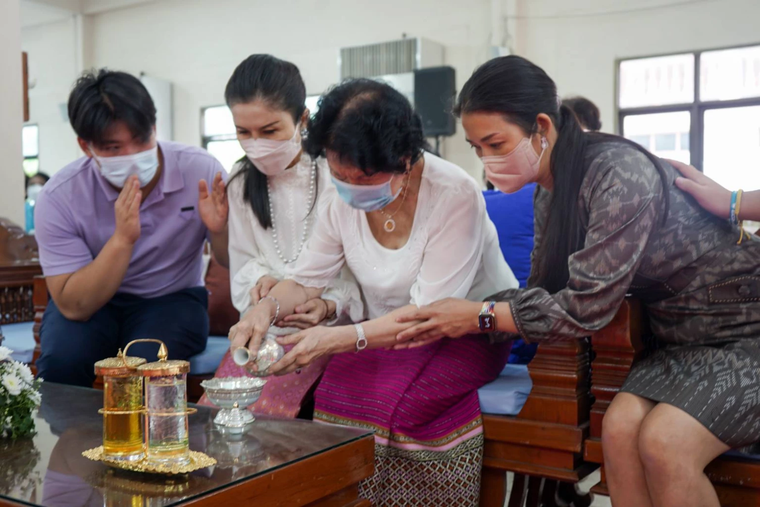 ครอบครัวศิลปอาชาทำบุญ 90 ปี อดีตนายกฯ "บรรหาร ศิลปอาชา"