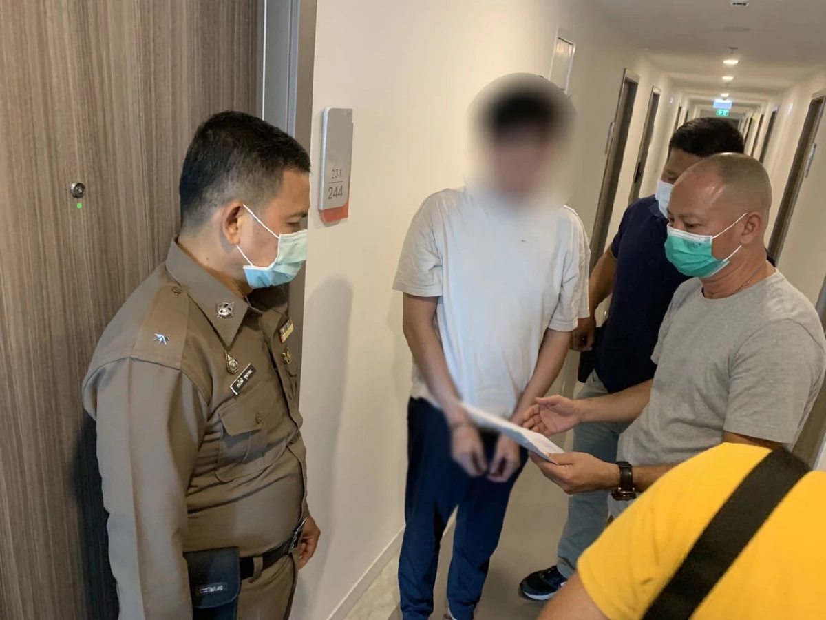 รวบคาเตียง "เสี่ยกำมะลอ" อ้างเป็นเจ้าของเต็นท์รถหลอกขายรถหรู เชิดเงินหนี