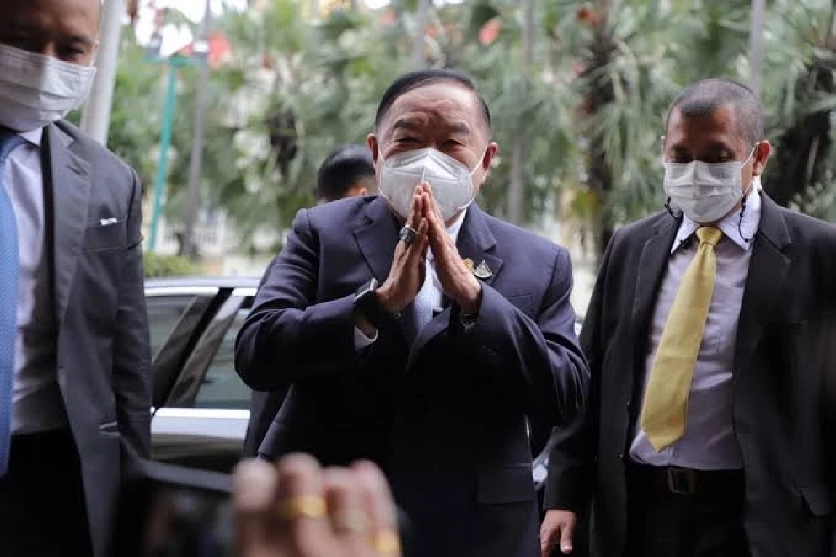 "บิ๊กป้อม"นั่งหัวโต๊ะ ประชุม ก.ตร.พิจารณาการคืนฐานะเดิม "วิระชัย ทรงเมตตา"