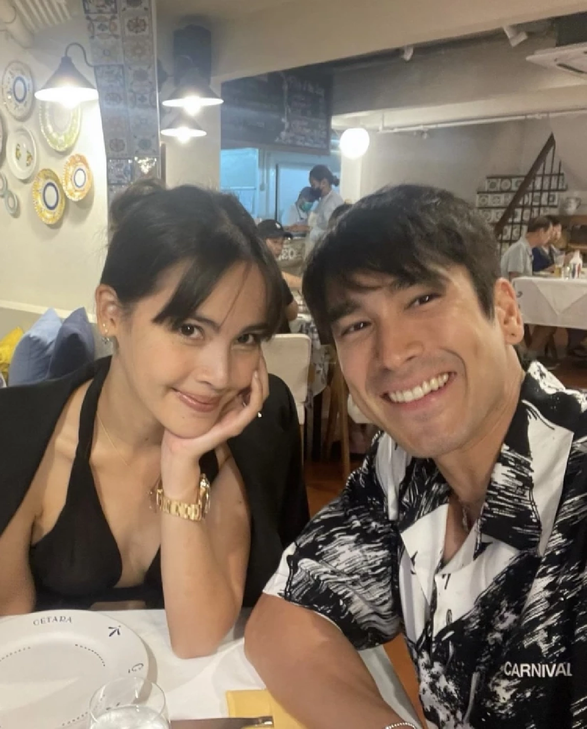 "ณเดชน์" ดินเนอร์หวาน "ญาญ่า" แต่ "คิมเบอร์ลี่" หลุดโฟกัส ไปที่ความแซ่บนี้ ? 