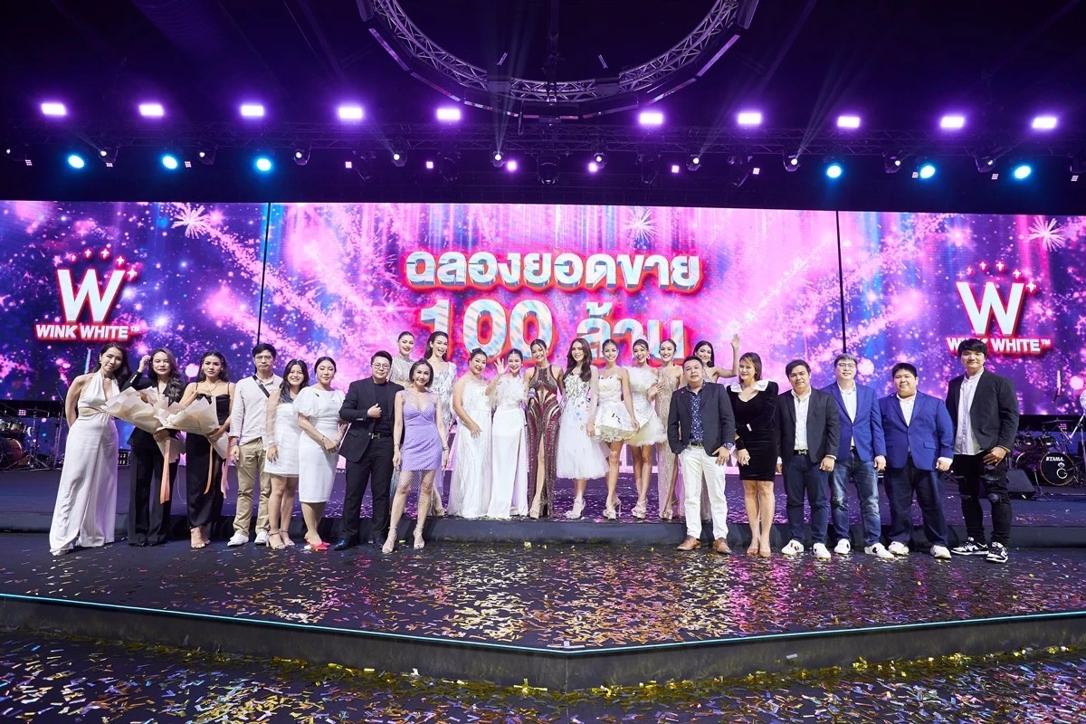 \"อิงฟ้า วราหะ\"งานชุก ควงคู่จิ้น \"ชาล็อต\" ร่วมงาน Wink White ฐานะพรีเซ็นเตอร์