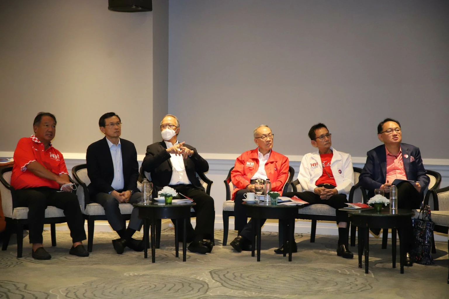 แกนนำพรรคเพื่อไทย อบรม กฎเหล็ก 180 วัน