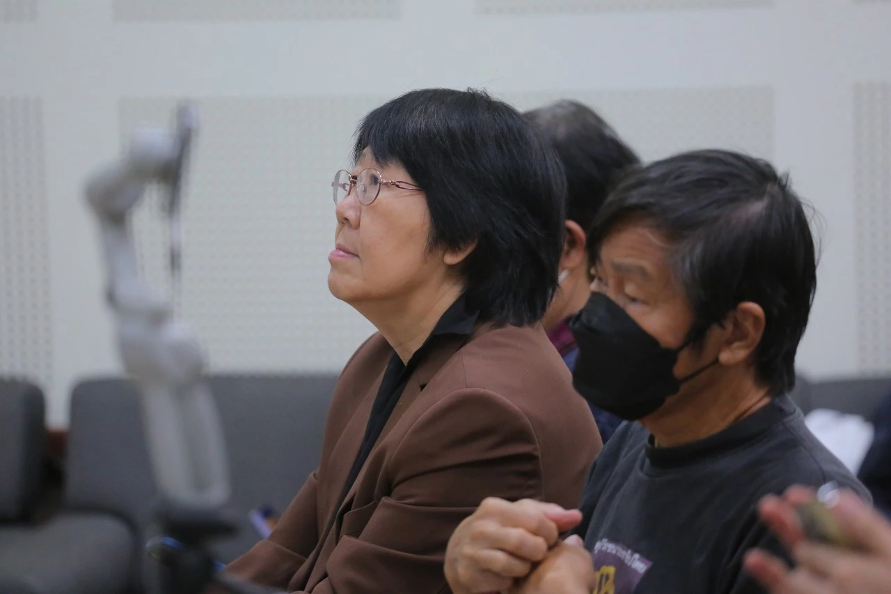 รสนา โตสิตระกูล ผู้ฟังปาฐกถา 14 ตุลา