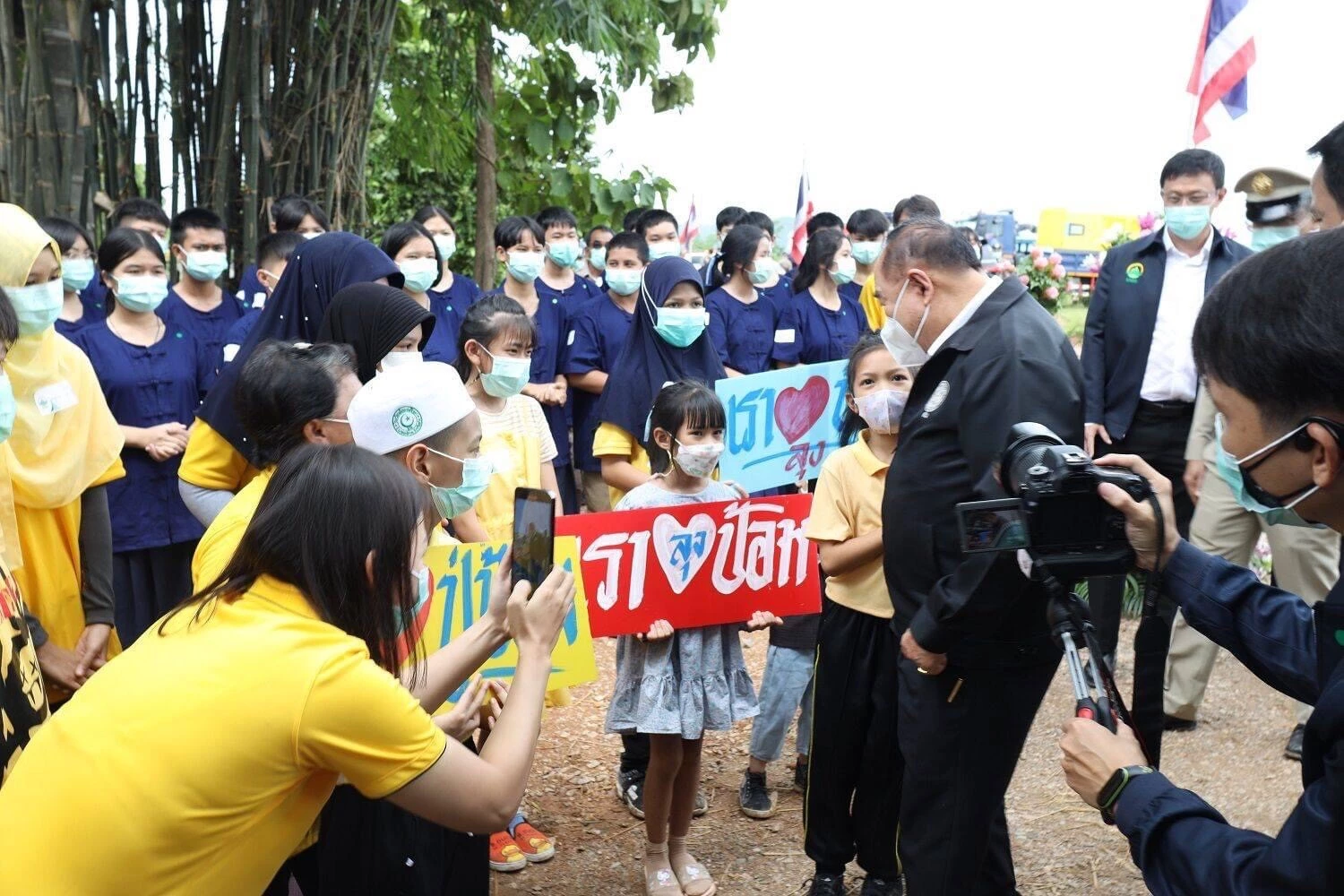  ลุงป้อม พยายามปลุกเรตติ้ง แต่ลูกพรรคไม่มั่นใจ