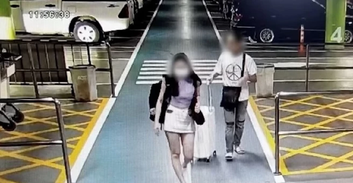 คู่รัก รถหรู