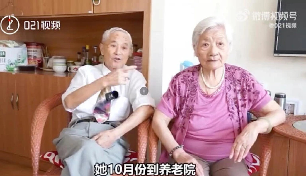 "เพื่อนวัยเด็ก" เกิดวันเดียวกัน ห่างกันไป 60 ปี กลับมาแต่งงานในวัย 94 