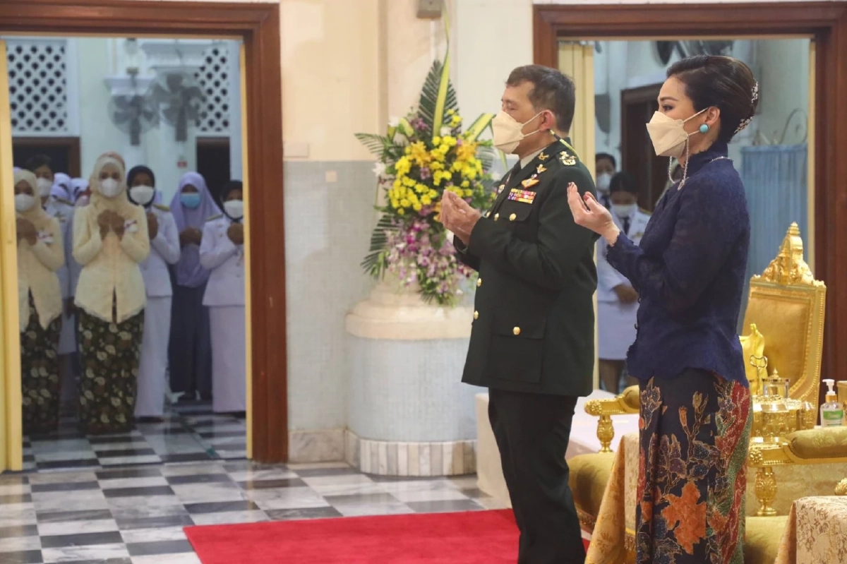 ในหลวง-พระราชินี พระราชทานรางวัลการทดสอบการอัญเชิญพระมหาคัมภีร์อัลกุรอาน ณ มัสยิดกลาง จ.ปัตตานี