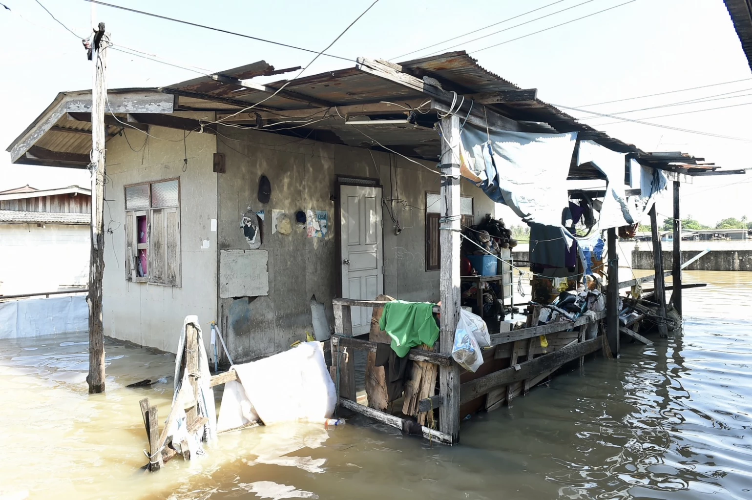 น้ำท่วมชุมชนวัดแสงสิริธรรม 