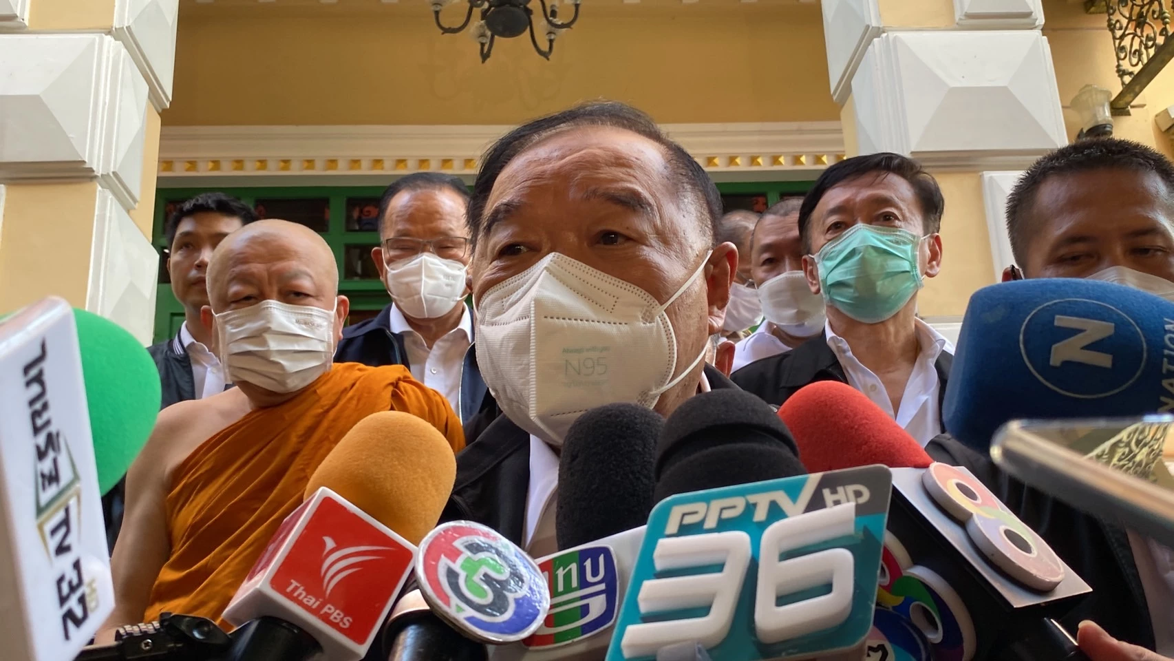 พล.อ.ประวิตร วงษ์สุวรรณ รองนายกรัฐมนตรี 