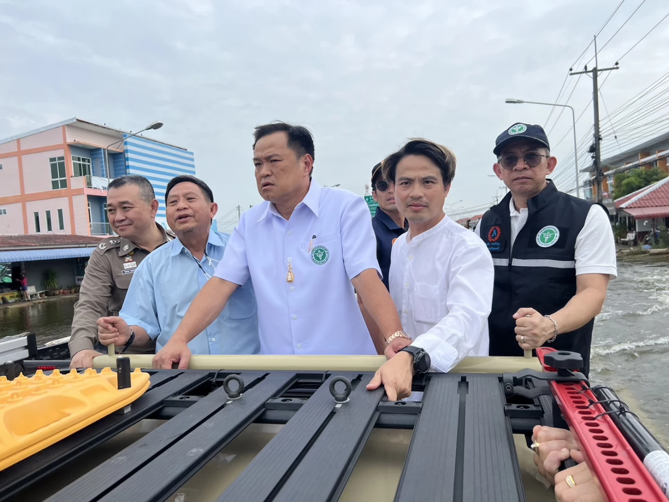 “อนุทิน” ขอ กกต. คลายกฎเหล็ก เพื่อให้นักการเมืองช่วยเหลือ ปชช.ได้เต็มที่