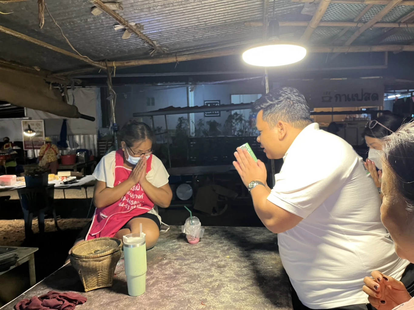 นวกิจ ทายาทกลุ่ม "สามมิตร" สู้ตามรอยพ่อ