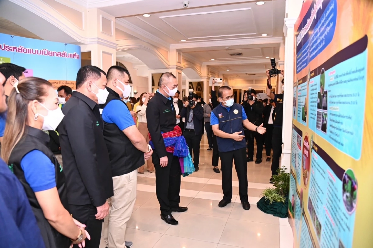 'เฉลิมชัย' ลุยทวงแชมป์ส่งออกข้าว ชูศูนย์ข้าวชุมชนกระจายเมล็ดพันธุ์คุณภาพ