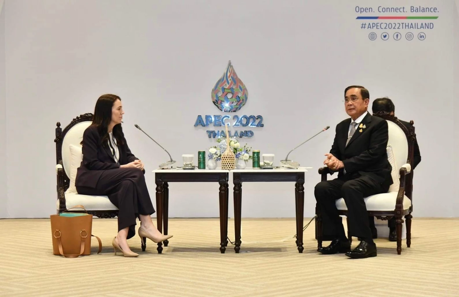 นายกฯหารือนายกรัฐมนตรี นิวซีแลนด์