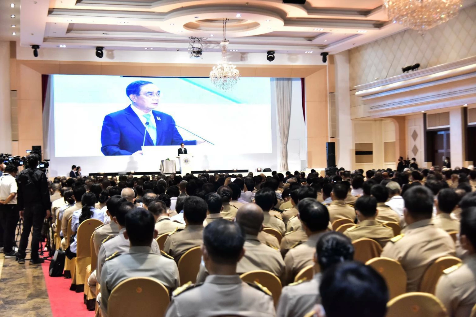 ระดมกำลังทุกภาคส่วนทั่วประเทศปราบปรามยาเสพติด