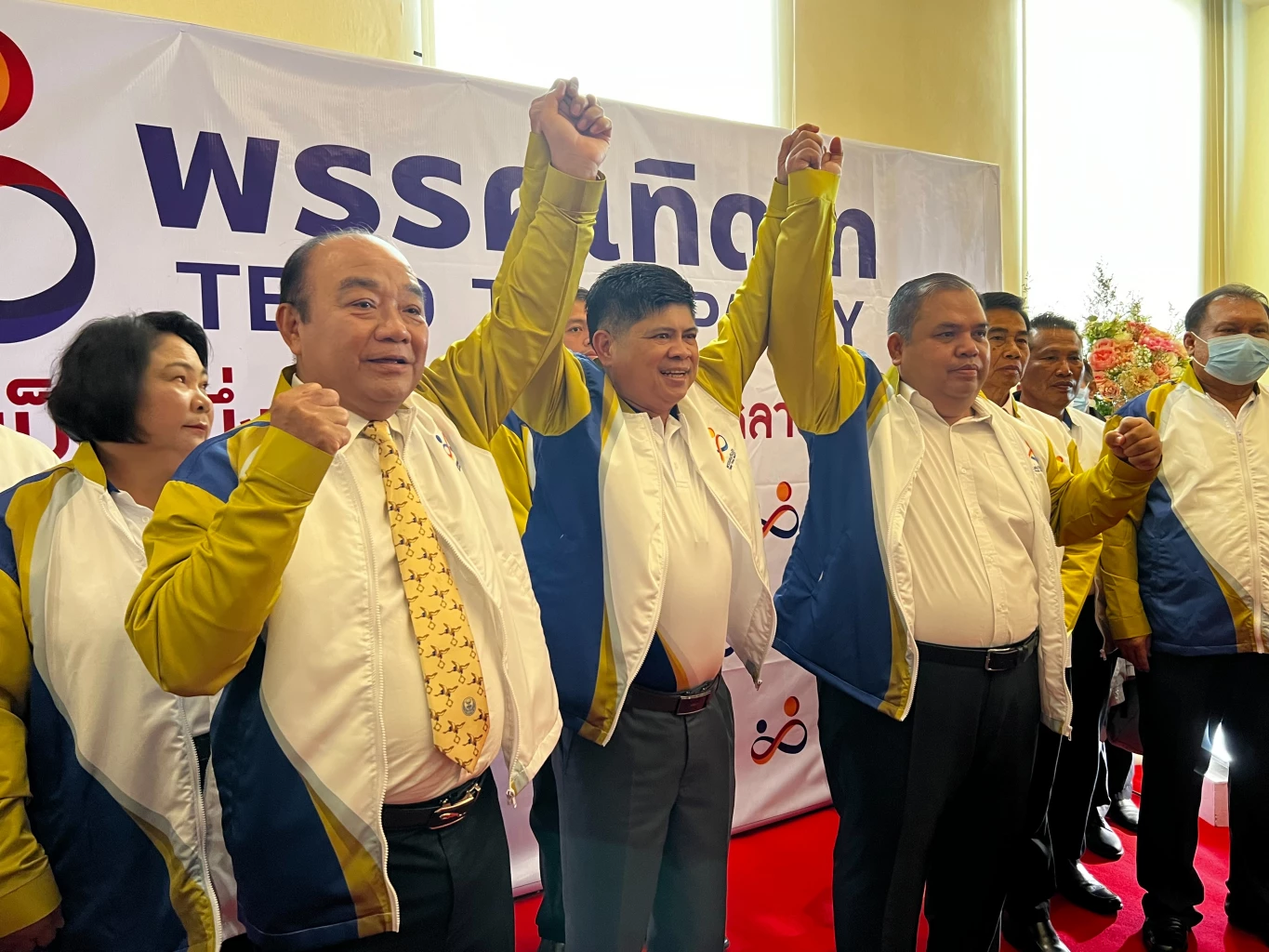 นายเสกสกล อัตถาวงศ์ นั่งหัวหน้าพรรคเทิดไท