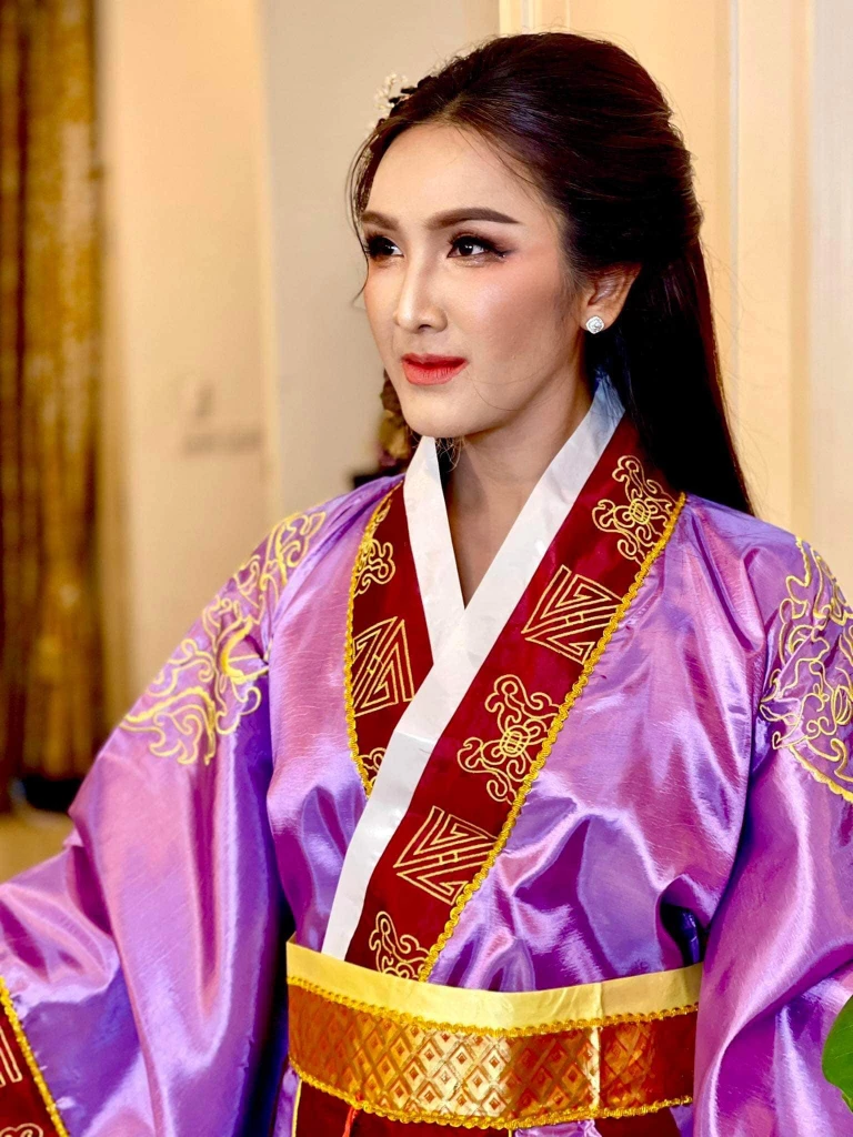 ตงฟางซินแซ นางพญาโหงวเฮ้ง ราชินีโหราศาสตร์จีน