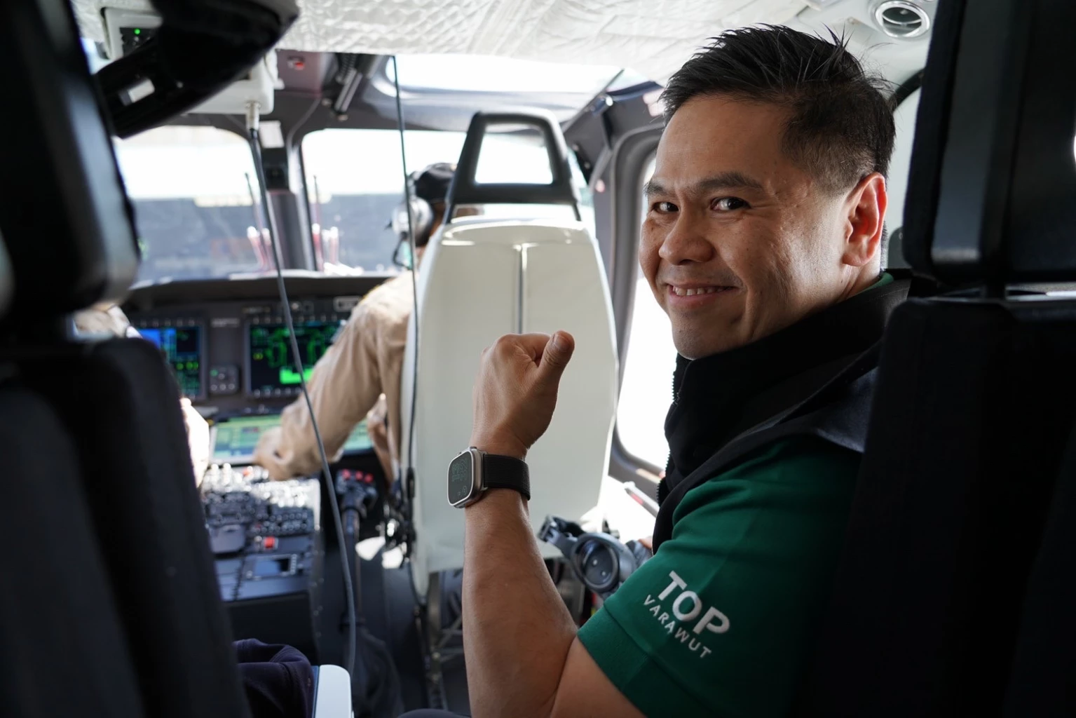  นายวราวุธ ศิลปอาชา รัฐมนตรีว่าการกระทรวงทรัพยากรธรรมชาติและสิ่งแวดล้อม 