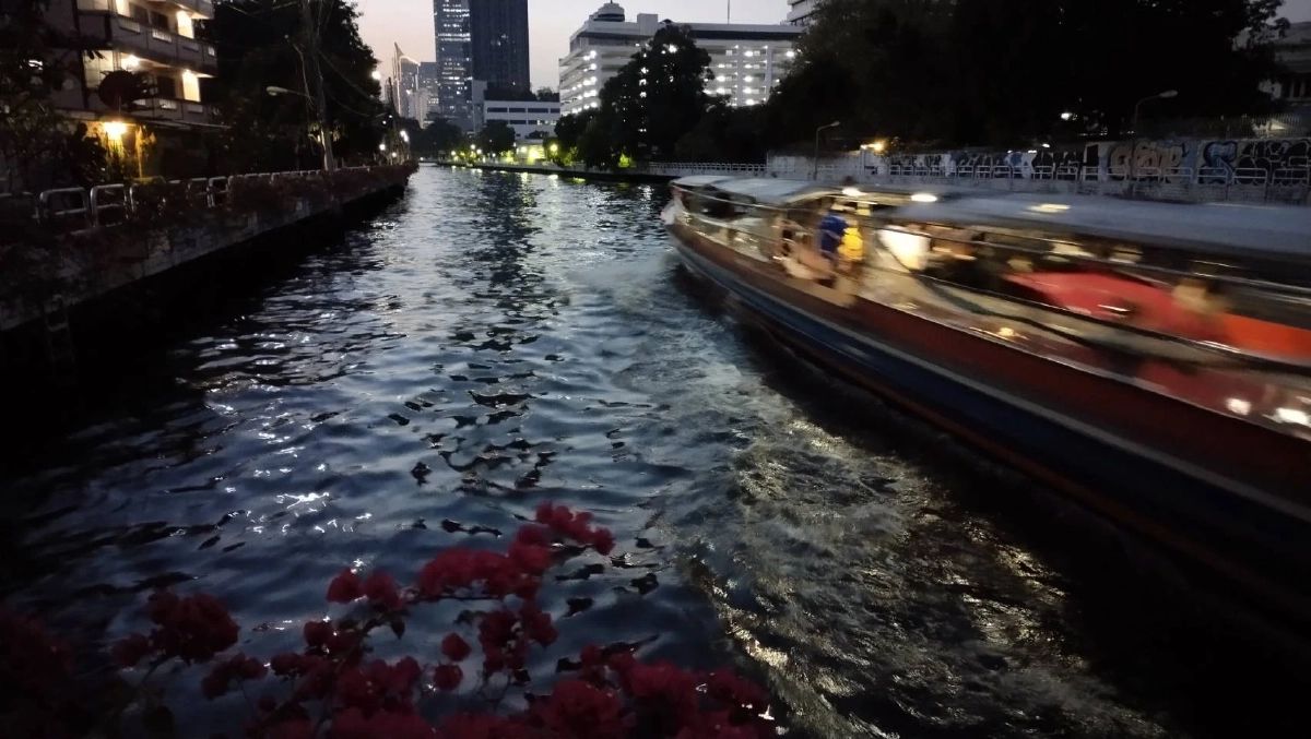 เรือโดยสารใน "คลองแสนแสบ"