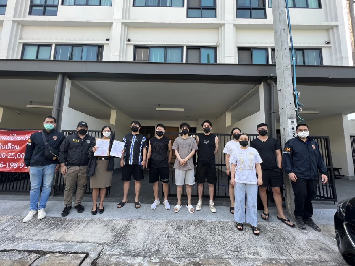 สืบ "ตม."1 สนธิกำลัง ศปอส.ตร. เข้าค้นบ้านพักชาวจีนต้องสงสัย