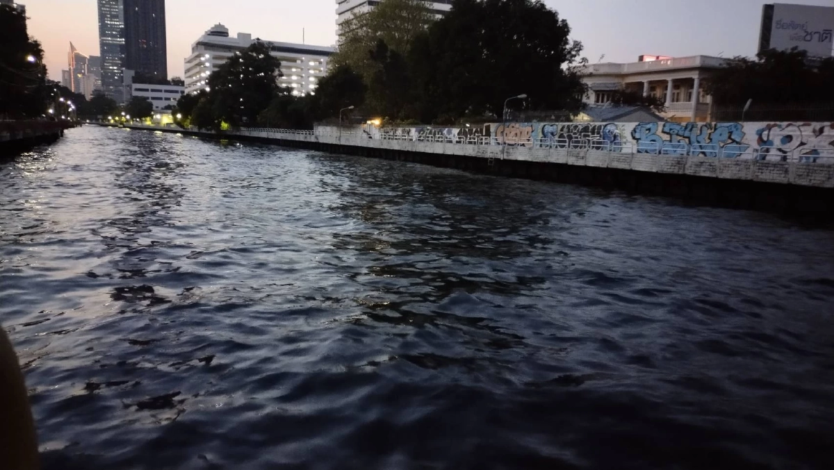 บรรยากาศริม "คลองแสนแสบ" ช่วงอโศก-คลองตัน