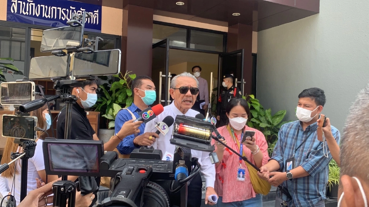 “ชูวิทย์” บุกร้องอัยการสอบสวนตั้งข้อหาเพิ่ม “ตู้ห่าว” นำเข้ายาเสพติด