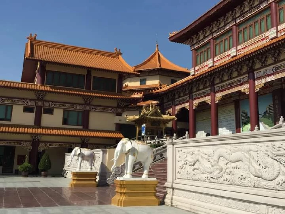 เที่ยวไหว้พระ ขอพร บรรยากาศไต้หวัน ที่ วัดโฝวกวงซัน