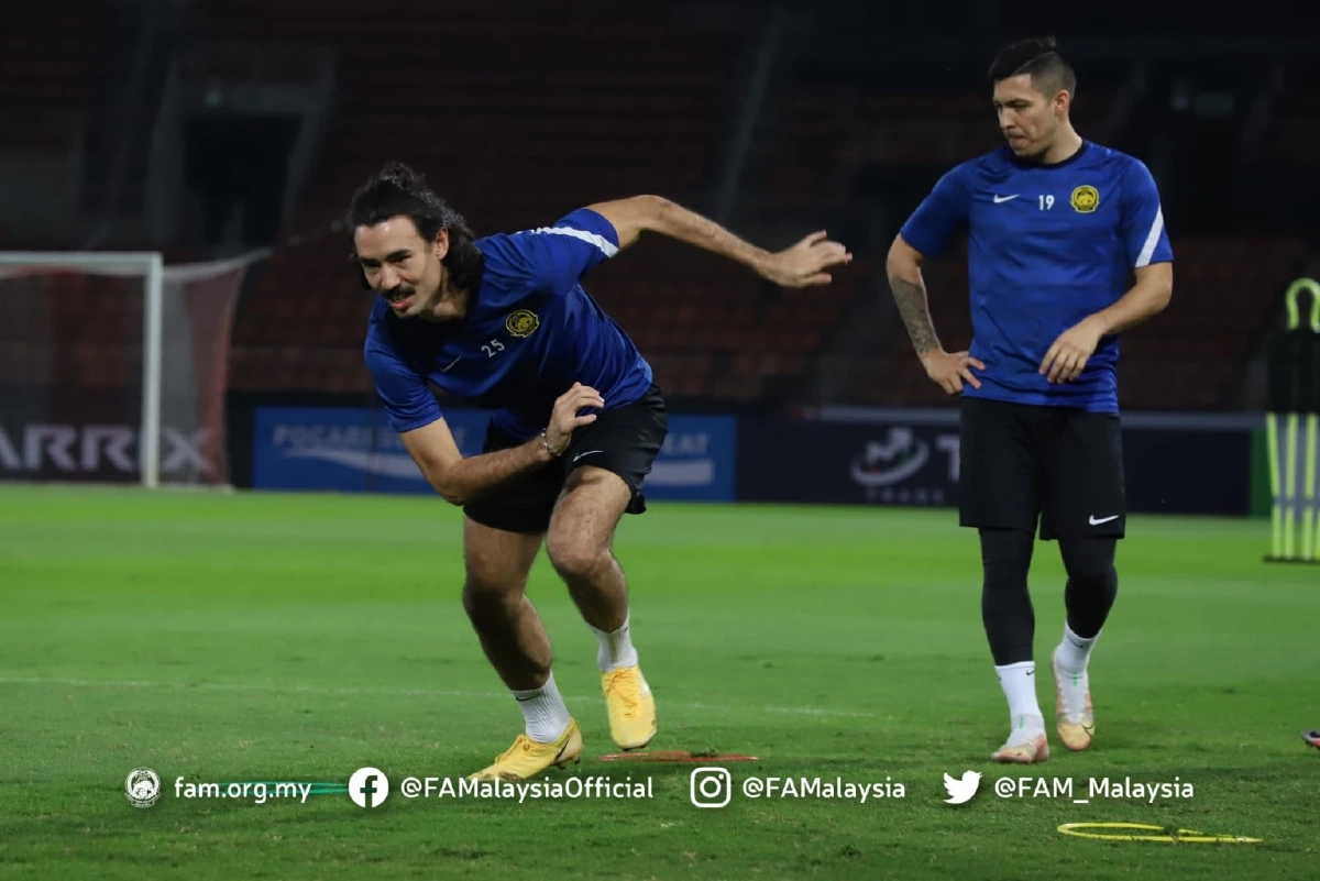 มาเลเซีย  ลงซ้อมที่สนามธรรมศาสตร์รังสิต ก่อนการแข่งขัน   ฟุตบอลชิงแชมป์อาเซียน 2022 รอบรองชนะเลิศนัดที่สอง  ไทย  VS  มาเลเซีย   วันที่ 10 มกราคม 2565 เวลา 19.30 น.