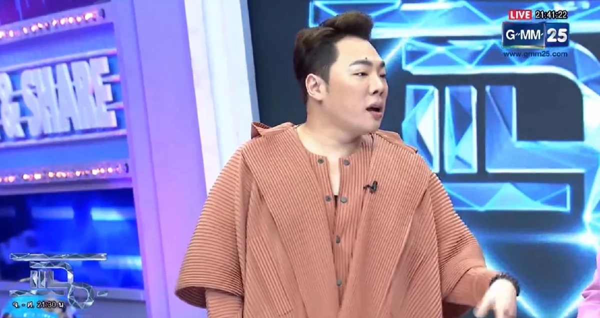 "มดดำ" ชี้ชัดสัมพันธ์ "แมท-สงกรานต์" หลังตกเป็นเป้ามือที่ 3 "อั้ม-พก"