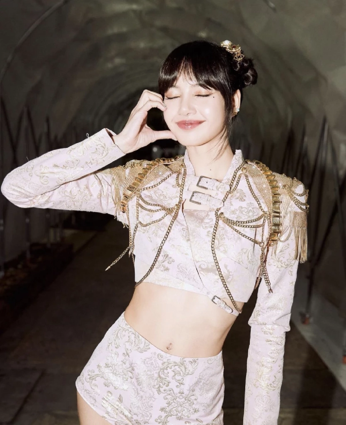 "ลิซ่า BLACKPINK" กลับบ้านเกิด พูดไทยเยอะที่สุดในรอบหลายปี