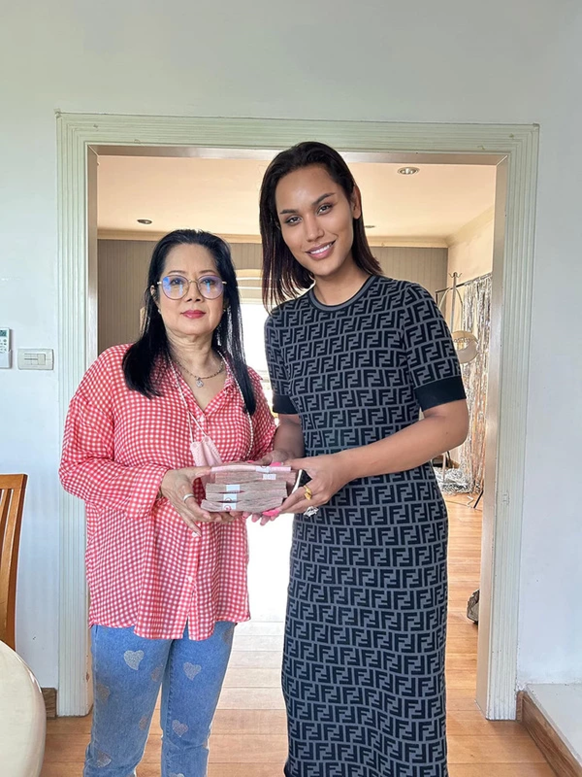 ในวันที่ "แอนนา" มาบ้าน "แตงโม" แต่ตัวเจ้าของบ้านไม่อยู่แล้ว