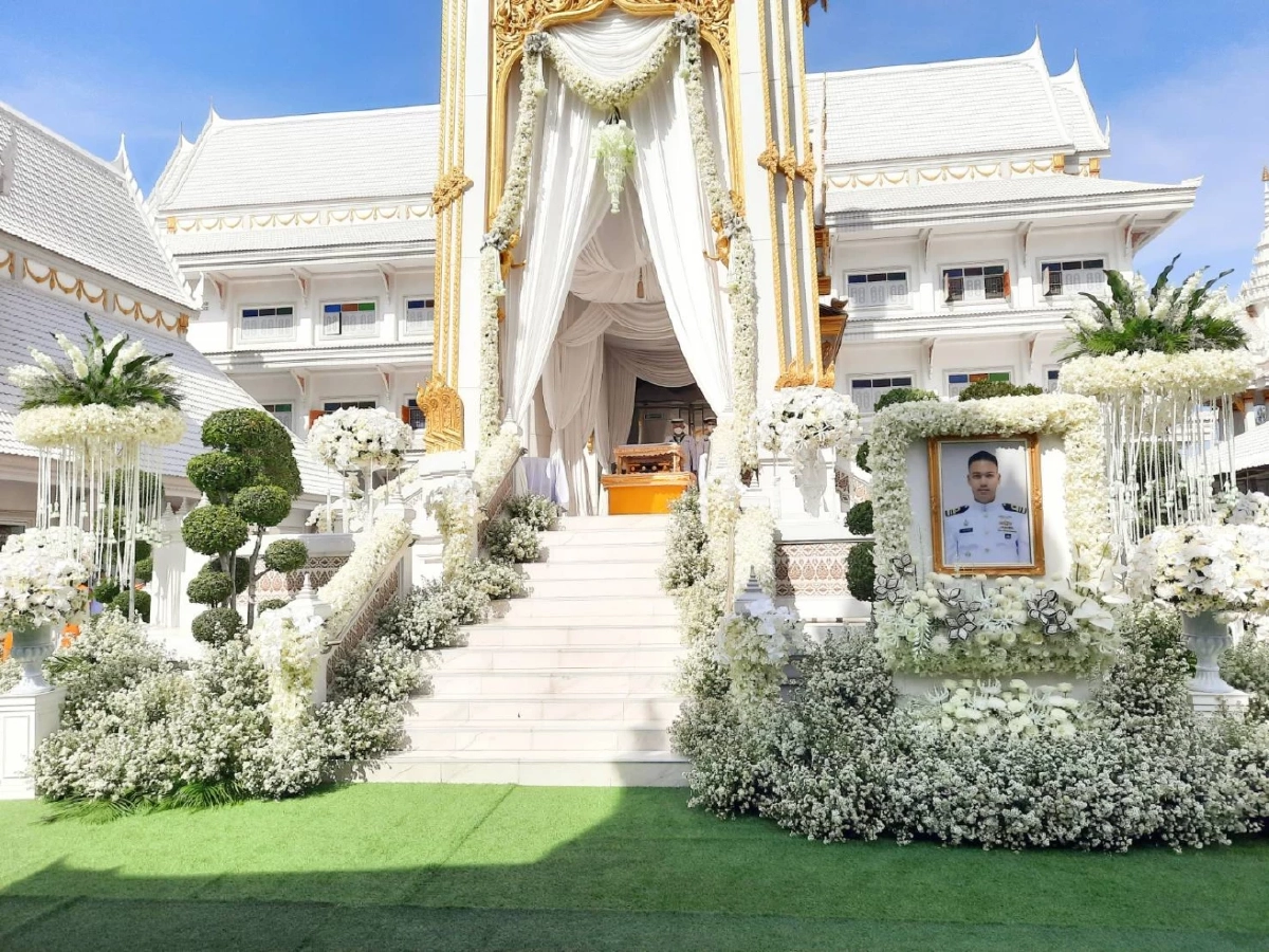 องคมนตรี เป็นประธานในพิธีพระราชทานเพลิงศพ ต้นเรือพลับ