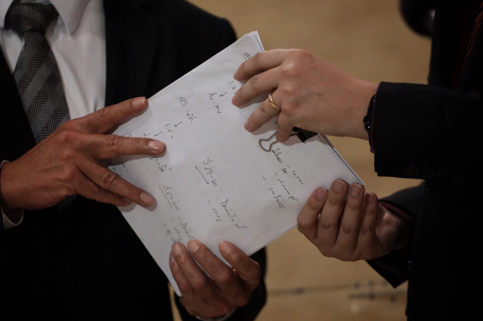 ชูวิทย์ มอบหลักฐาน ทุนจีนสีเทา ให้รังสิมันต์ โรม 